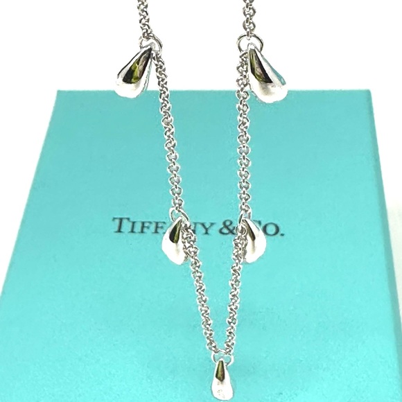 Authentic Tiffany & Co. Peretti 5 Teardrop Charm Necklace. - Picture 1 of 14